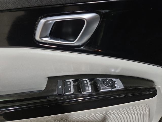 2022 Kia Carnival EX